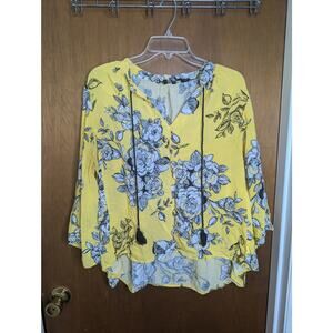 Unique spectrum yellow floral blouse